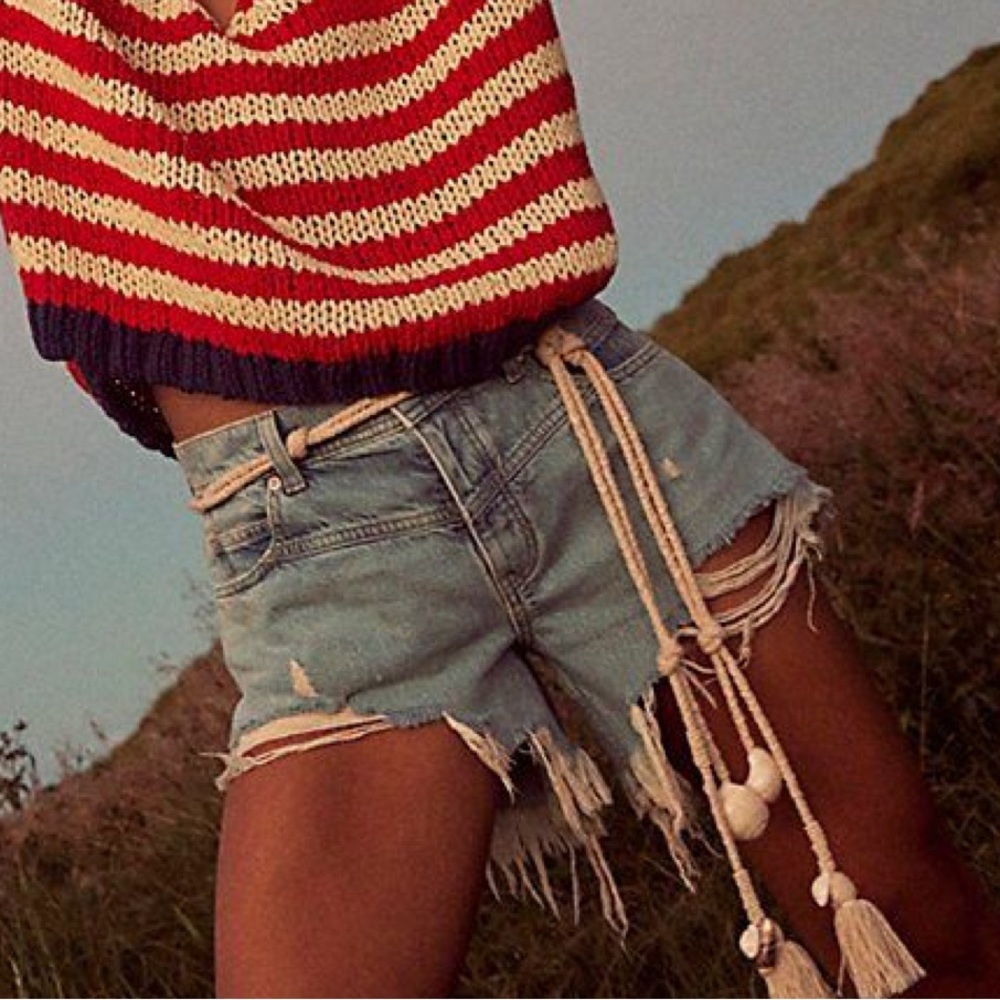 Stylish Blue Denim Women's Shorts